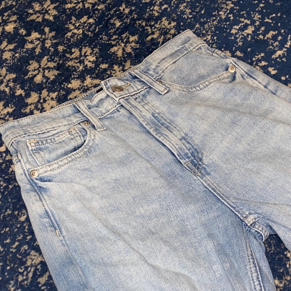 GAP Women's Straight Leg Cargo Jeans in Light Blue
